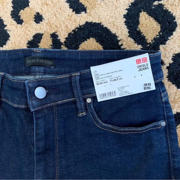 Medium-Dark Wash NWT Extra Stretch Uniqlo Skinny Jean - Picture 5 of 5